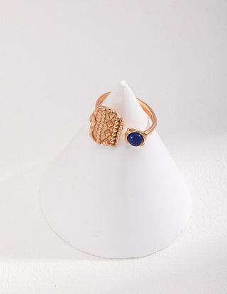 A pure silver lapis lazuli ring