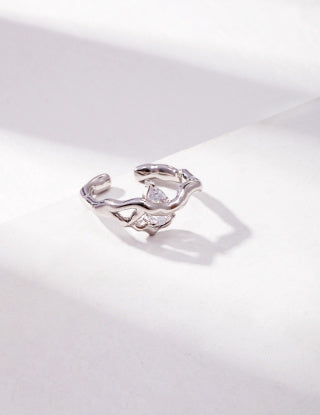 A pure silver zircon ring