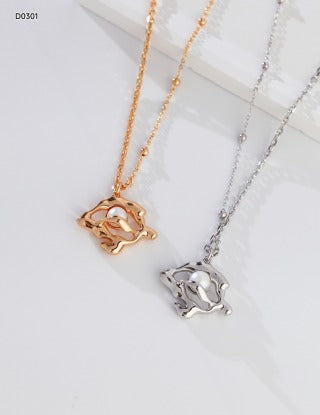 Pure silver pearl necklace