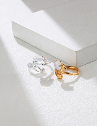 A pure silver opal ring
