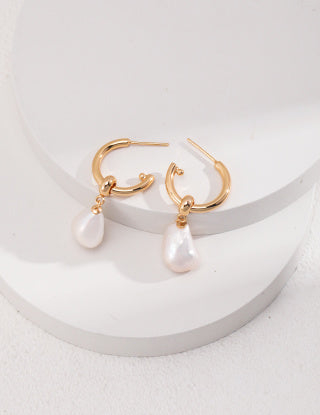 Baroque pearl earrings