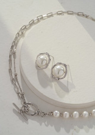 Pure silver pearl necklace