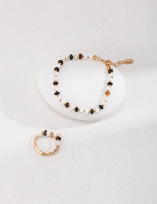 A pure silver tiger's eye ring