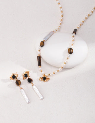 Pure silver elegant necklace