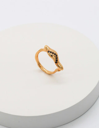 A pure silver zircon best friend ring