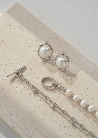 Pure silver pearl necklace