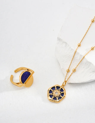 A pure silver lapis lazuli ring