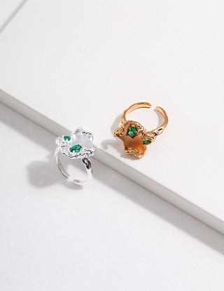 A pure silver zircon ring