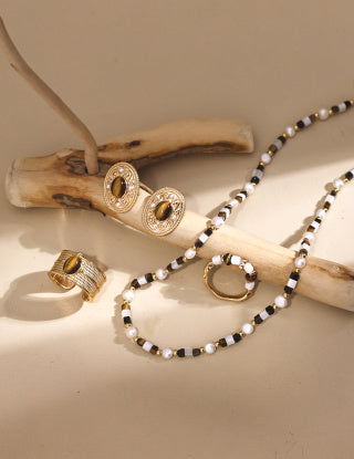 A pure silver tiger's eye ring