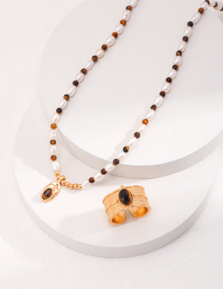 The Maillard caramel color scheme, combined with the design of Western Asian ethnic styles, embodies fashion and is exquisite and versatile.