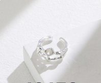 A pure silver grey moonstone best friend ring 052